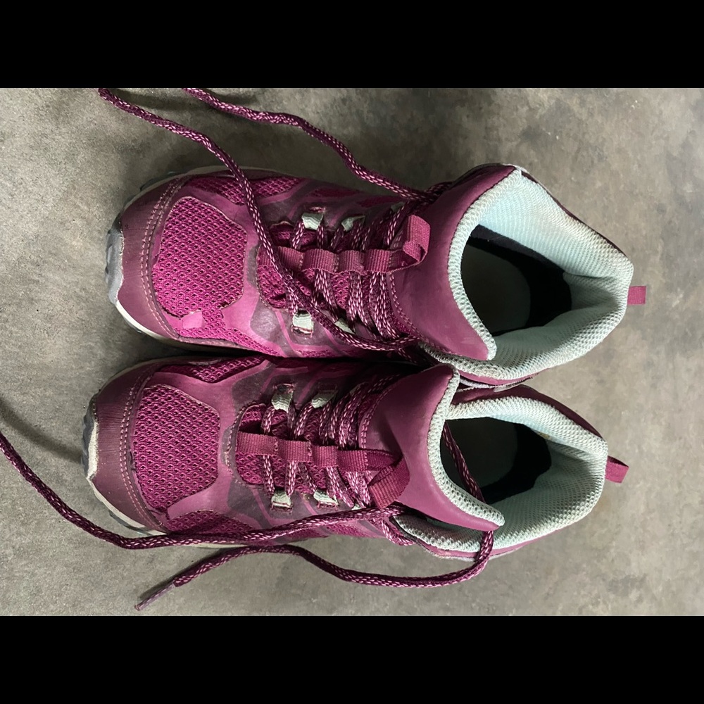 Merrell kids hiking boots. Good condition.